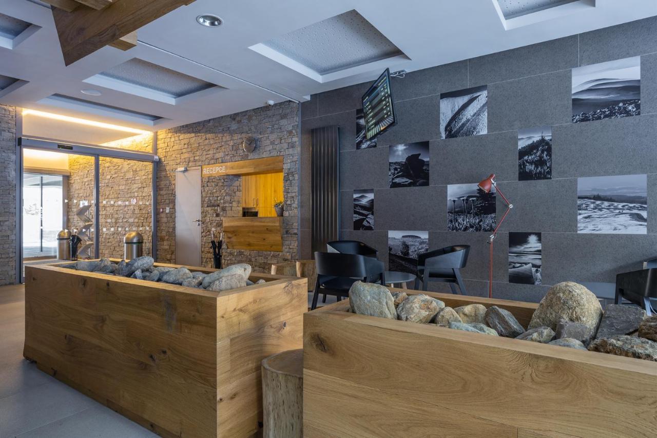 פק פוד סנז'קו Hotel Pecr Deep מראה חיצוני תמונה